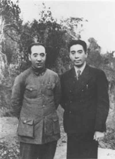 周恩来和林彪在重庆