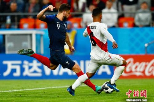 资料图:赛场上的中文广告牌。<a target='_blank' href='http://www.chinanews.com/'>中新社</a>记者 富田 摄 点击进入下一页