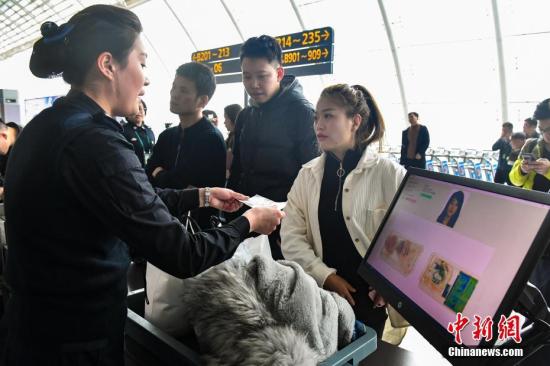 125գ˰ӦʵԱϢ󶨡գݰƻT1վ¥BáܰͨͨںӦʶ˰Ӧײȫżشȼ<a target='_blank' href='http://www.chinanews.com/'></a> F 