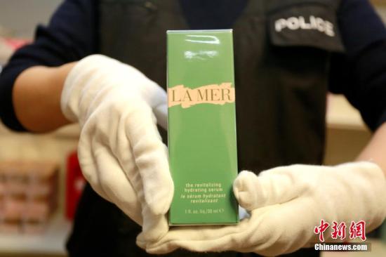 227գض¶ؽൺعͬչкˮ˽DJ1902רжɹ4ˮ˽Żץ永18ֳۻױƷ20000ֵԼ800Ԫҡ永4˽Żﳤйͺ֮ͨķʽ˽ױƷ߼ֱƷȡͼΪؼ˽26˽ױƷ<a target='_blank' href='http://www.chinanews.com/'></a>  