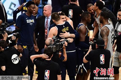 ذ¶˺ԼάǶͷźġ(ͼͼΪNBAԼ߻̽)