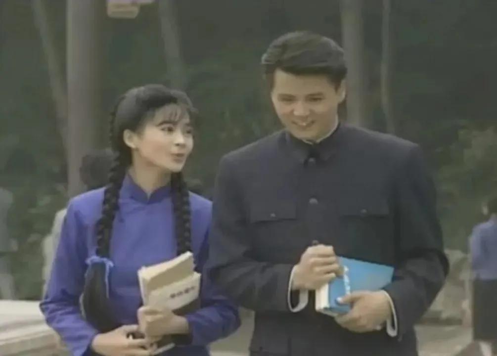 张庭夫妇斥巨资买上海整栋楼:被骂18年,她却活成百亿阔太? 张庭夫妇斥巨资买上海整栋楼:被骂18年,她却活成百亿阔太?