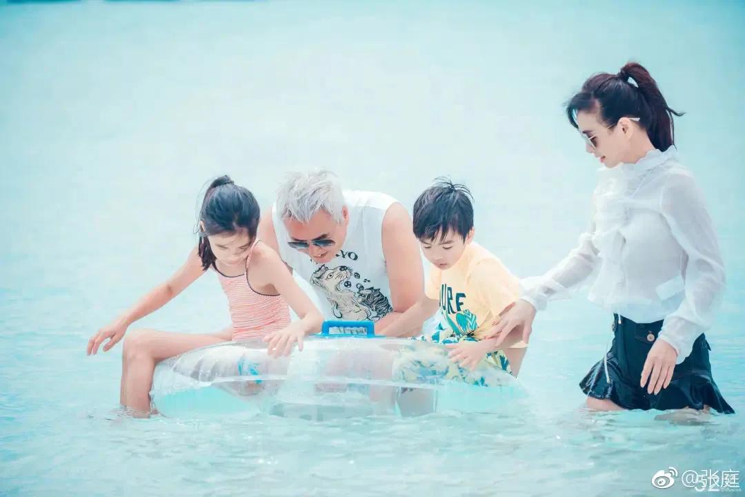 张庭夫妇斥巨资买上海整栋楼:被骂18年,她却活成百亿阔太? 张庭夫妇斥巨资买上海整栋楼:被骂18年,她却活成百亿阔太?