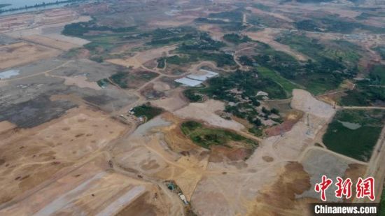 ͼΪ������������������Ŧ��Ŀ�����ֳ���ʯ��������ҵ������ͼ�������졡��