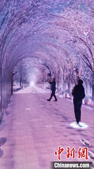 ��³ľ����һ����򿨵ء�ʱ����������ʽ�仧��³ľ��������С�򡣡���³ľ��������С���ṩ ��