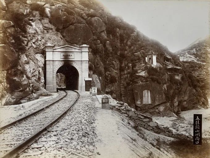 ����֮�������ͷɽ������Ӱ/��ĩ��Ӱʦ̷����������