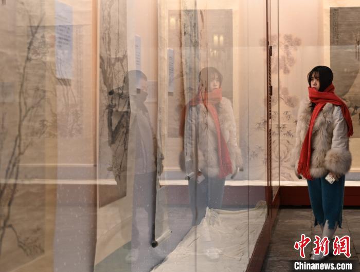 �����ʹ��ļ������黭չ�չٹݲض�����Ʒչ��