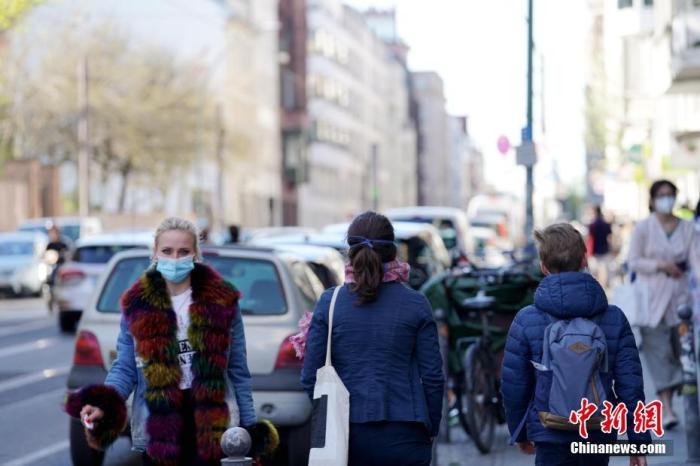 ���ֽ�ͷ�����ֵ����ˡ�<a target='_blank' href='http://www.chinanews.com/'>������</a>���� ����ΰ ��