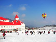 西岭雪山滑雪场(冬季) 西岭雪山滑雪场(冬季)