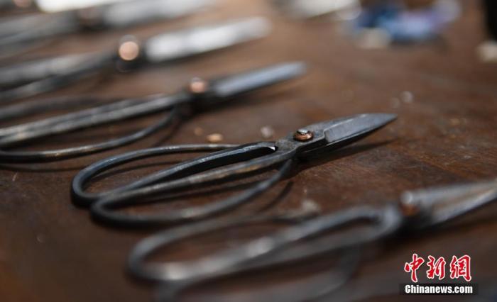 ͼΪ��СȪ�������Ƽ��մ����˶��Ͳ�չʾ��ĥ���ĸ�����ʽ������ <a target='_blank' href='http://www.chinanews.com/'>������</a>���� ���� ��