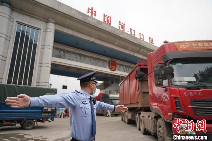 ͼΪ�߼�ִ�����������뾳��������ͨ�С����Թ��� ��