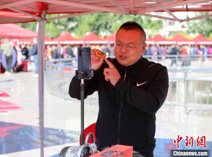 �ֳ���������������±����������� ��