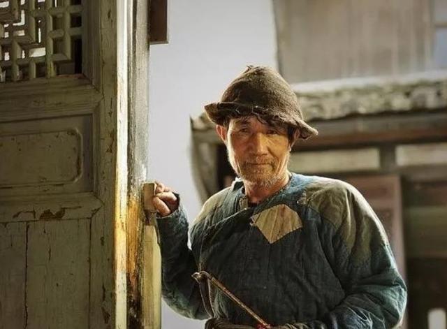 ³Ѹ����ʱ����顰������������ûǮ�β���������Ů�����Σ�