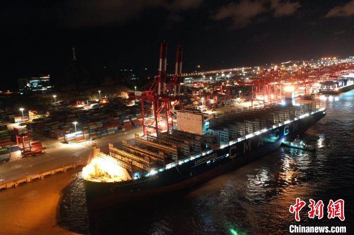 ������ſˡ����¡��ֻ���������ɽ�۶�����ͷ����ʽͶ����Ӫ����ɽ�߼칩ͼ