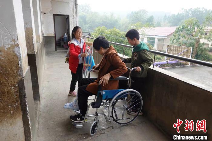 ѧ���ǰ�����ʦ��ѩȺ�������ҡ�����B ��