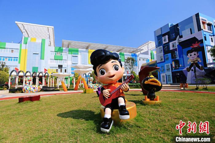 ͼΪ�����������ܺ�Ѽ��Ȥ��԰ ����������ͼ