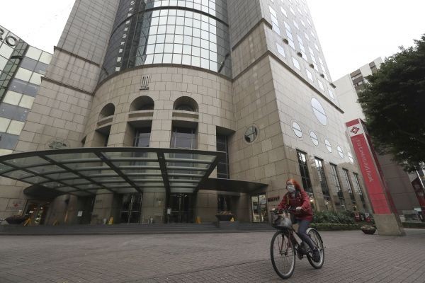 ���ط���Զ�����³�����Ͷ�鷴��̨����