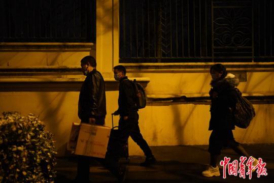 点击进入下一页