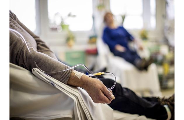 ��ȻһЩ�����Ѿ�ͨ������ע��ķ�ʽ�����������ƣ���Ҫʹ���ַ���������Ч������Ҫ���и�����о�