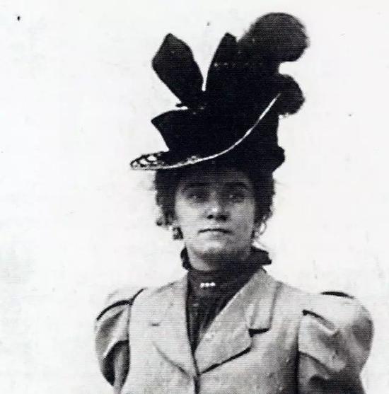 �Ȱ�����˹����˹͢˹