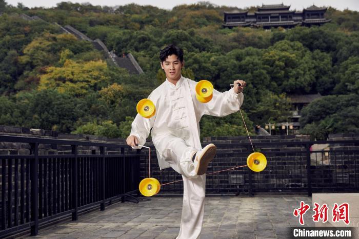 ͼΪ��ӽѫ���ݶ����񡣡��ܷ��߹�ͼ