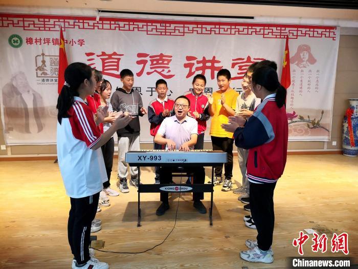 �����ٸ������������ֿΡ�������ƺ��Сѧ��ͼ