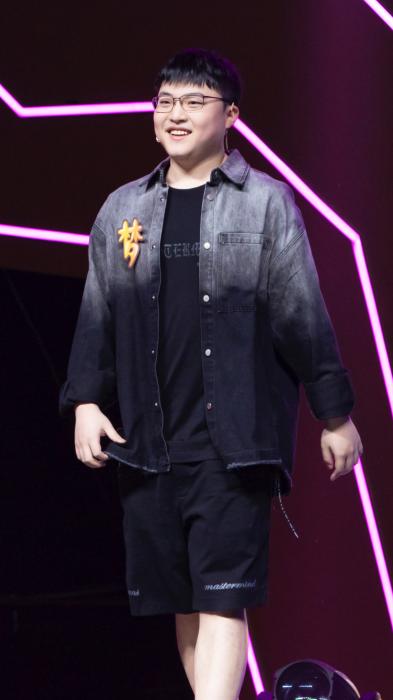 ���Ժ����ܷ��߹�ͼ��