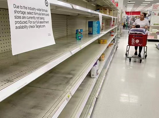 ��5��16�գ�һ����Ů����������һ���й���Ӥ���䷽�̷ۡ���ͼԴ�������磩