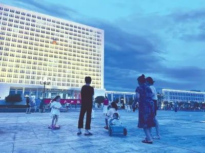 ���������ί��������ԺΧǽ��������������