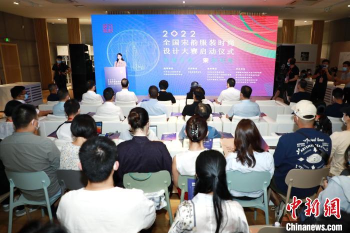 ���������Ļ����򣺴�ͳ���ο�ʱ�����Ի����ִ�����