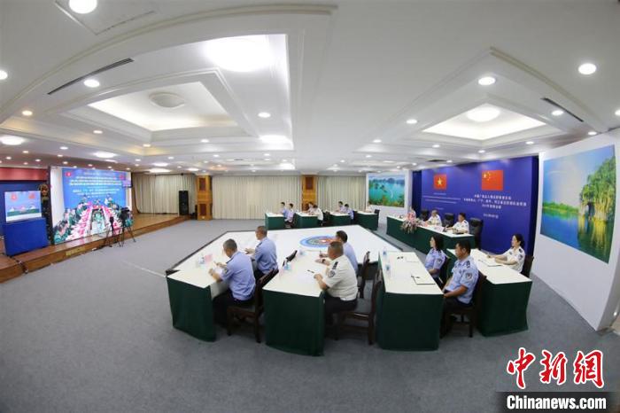 �����߼���վ��Խ�ϱ߷������״ξ�����Ƶ����