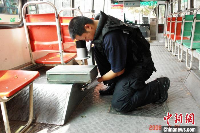 �ű��������Զ�������ɷ�����ǣ�ҲҪ�Ѱ�ȫ����Ⱥ�ڡ�