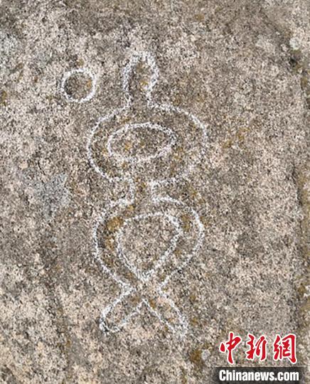 ���������·��ֶദ�һ����ɴ�˫��24��Ѩ