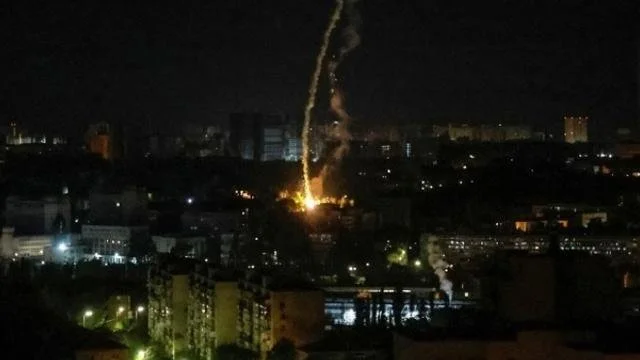 ǰ��վ����������-3�����������У��������������⻹���ھ����У�