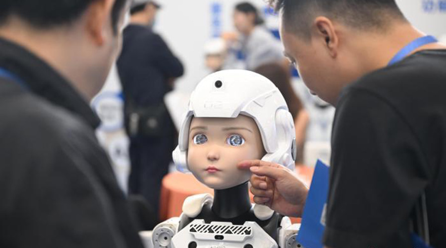 浙江杭州:“AI Show”引人关注